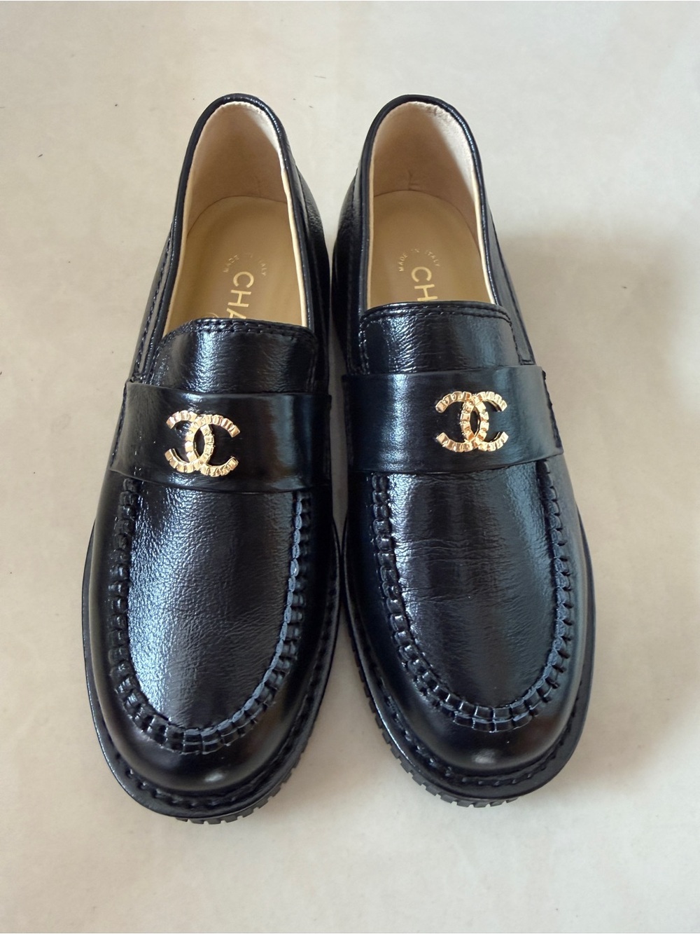 CHANEL Black Leather CC-Logo Penny Loafers